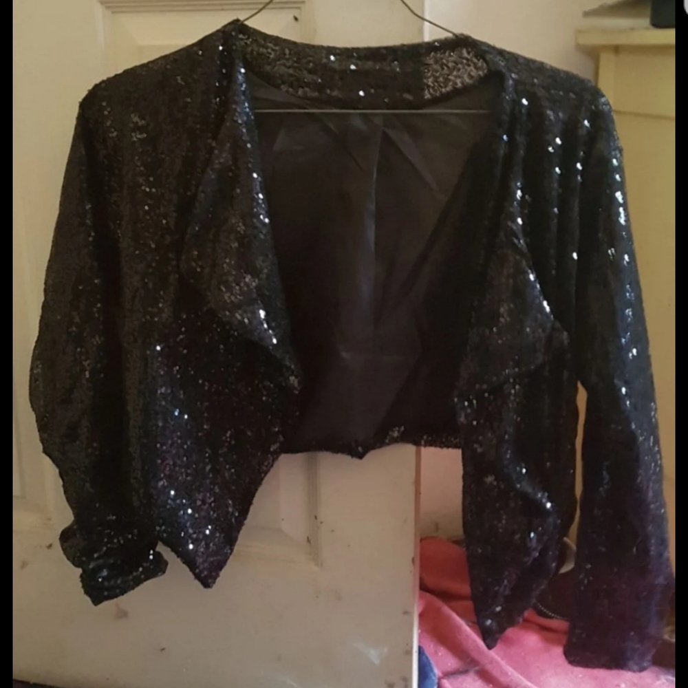 Black sequined bolero
